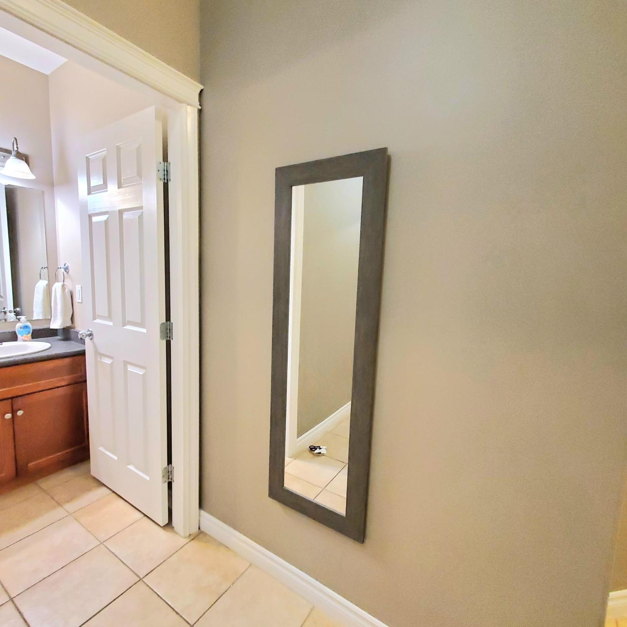 Private 2 Bedrooms Suite Near Hwy 1, Cultus Lake, Heritage Park, Fishing, Coliseum Chilliwack Kamer foto
